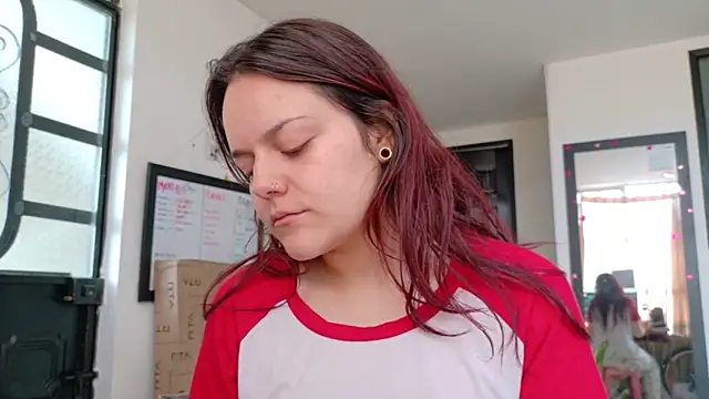 Scarletleon77 online show from 05-07-26, 02:42