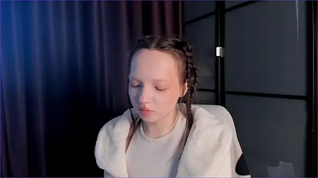 ShannaGate online show from 12-14-24, 06:35