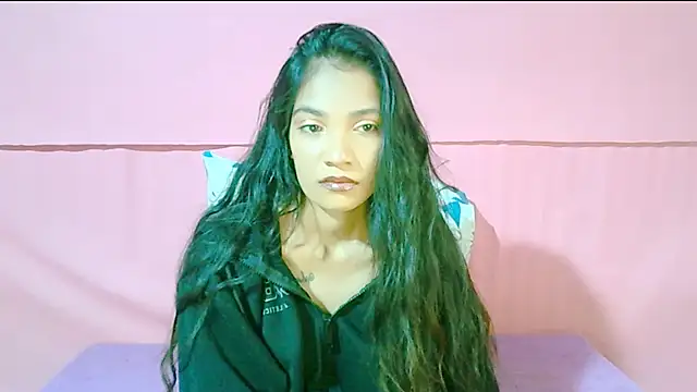 Snapshot of 1SweetIndian chatting on 04-24-26, 05:15 1SweetIndian online show from 04-24-26, 05:15