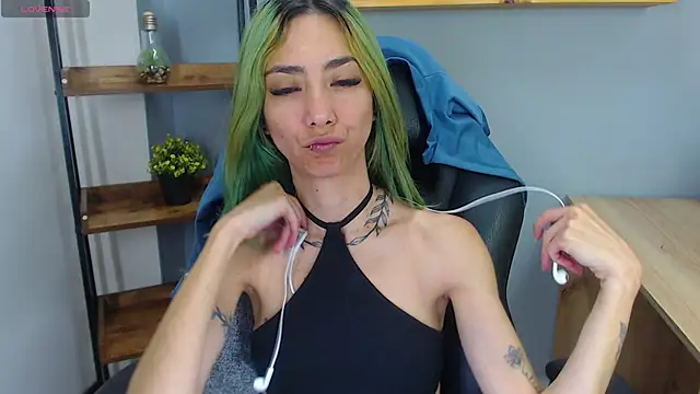 Erika Stevens online show from 11-06-25, 02:21