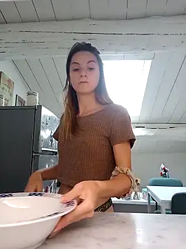 Snapshot of Cristina02 chatting on 04-15-26, 12:21 Cristina02 online show from 04-15-26, 12:21
