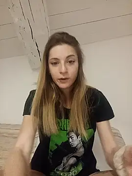 Snapshot of Cristina02 chatting on 04-05-26, 07:53 Cristina02 online show from 04-05-26, 07:53