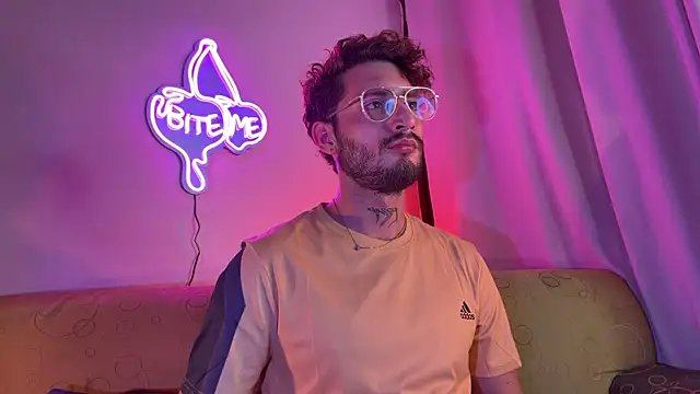 axel giracr online show from 12-01-25, 10:32