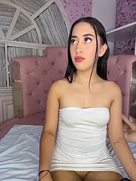 valentina cortes72 online show from 10-18-25, 11:29
