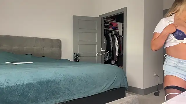 ElenaErickson online show from 12-09-24, 08:12