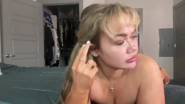 ElenaErickson online show from 03-06-25, 12:21