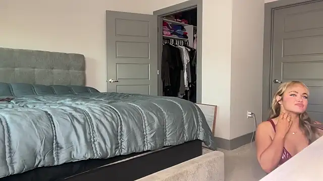 ElenaErickson online show from 03-11-25, 12:54