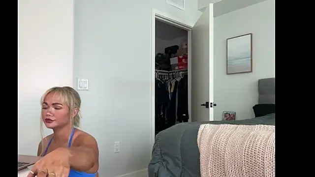 ElenaErickson online show from 04-08-26, 08:54