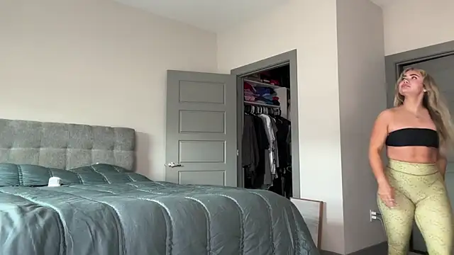 ElenaErickson online show from 03-12-25, 07:58