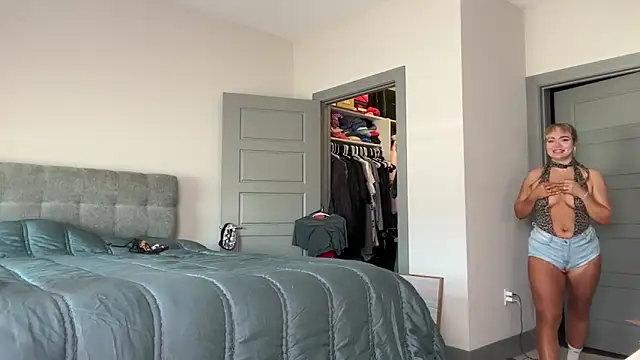 ElenaErickson online show from 03-17-25, 07:58