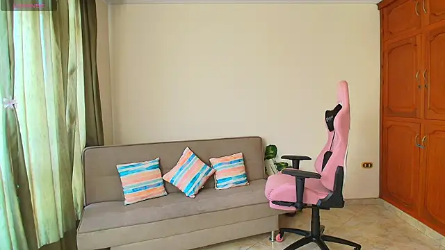 lili jade222 online show from 12-02-25, 03:14