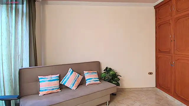 lili jade222 online show from 11-08-25, 12:31