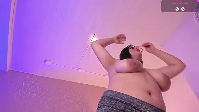 Emilyboobss online show from 03-06-25, 06:52