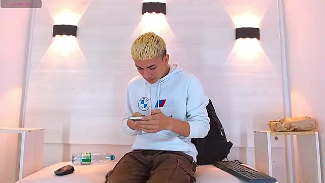 jeic 18 online show from 10-11-25, 01:01