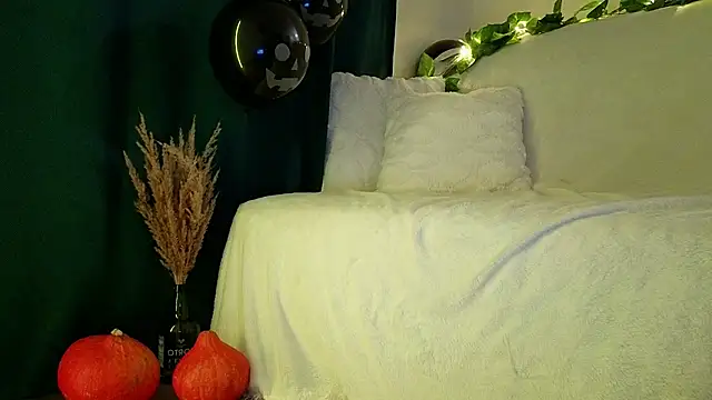 kristina amurova online show from 10-31-25, 05:53