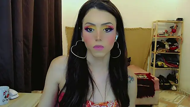 Snapshot of Sophie_Fantasys chatting on 02-11-26, 09:03 Sophie Fantasys online show from 02-11-26, 09:03