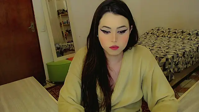 Snapshot of Sophie_Fantasys chatting on 07-14-26, 10:05 Sophie Fantasys online show from 07-14-26, 10:05