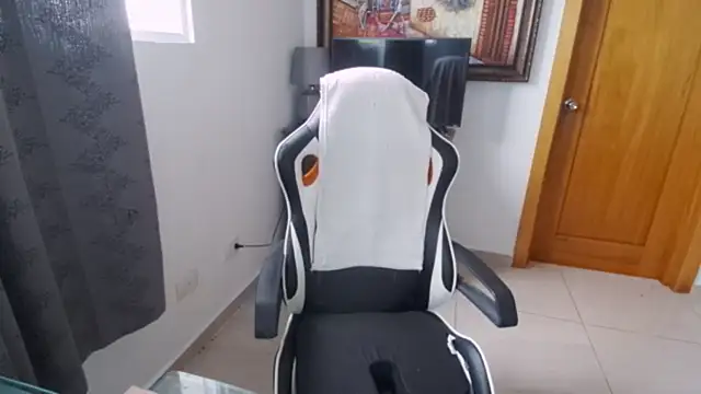 YourHotGreg online show from 11-15-25, 06:34