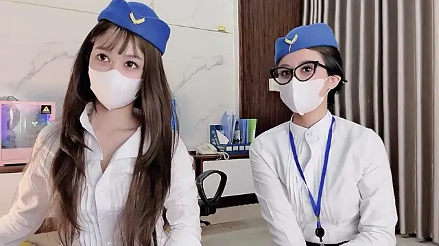 Snapshot of Mono-Stewardesss chatting on 11-10-25, 04:23 Mono-Stewardesss online show from 11-10-25, 04:23