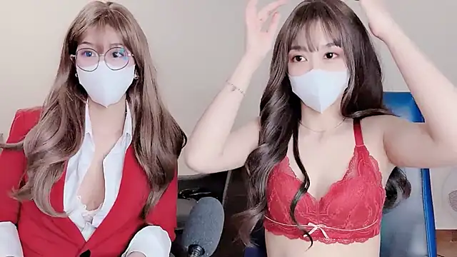 Snapshot of Mono-Stewardesss chatting on 01-08-25, 02:03 Mono-Stewardesss online show from 01-08-25, 02:03