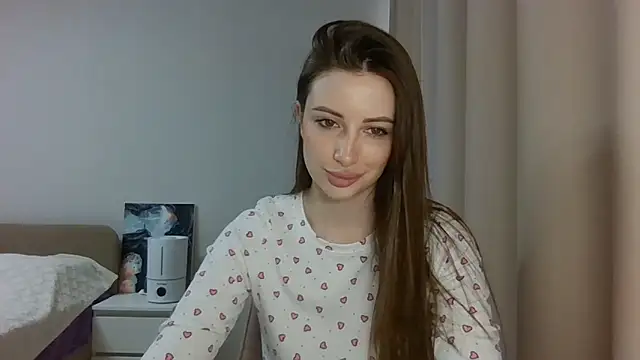 Jule Helen online show from 03-25-26, 06:46