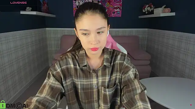 Anna Way online show from 05-13-26, 01:01