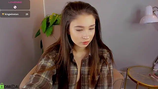 Snapshot of Anna_Way chatting on 04-15-26, 07:03 Anna Way online show from 04-15-26, 07:03