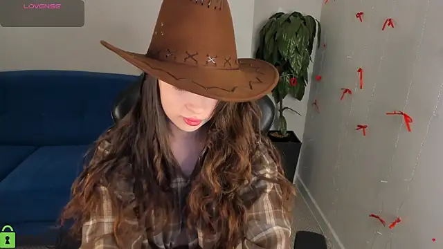 Anna Way online show from 04-27-26, 01:03