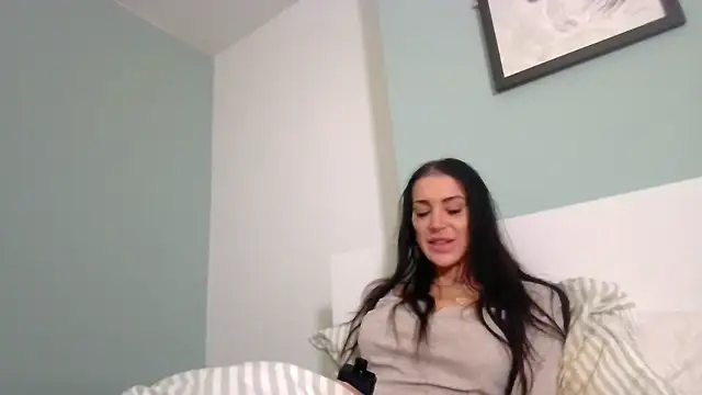 josiexcx online show from 11-15-25, 04:22