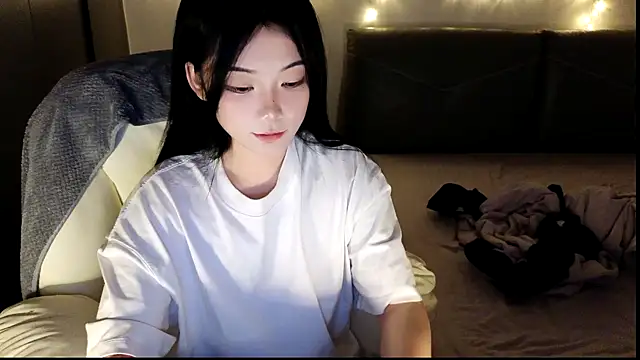 Jennie-007 online show from 10-19-25, 10:40