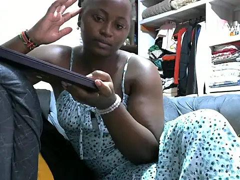 slender-qwene online show from 05-15-26, 09:13