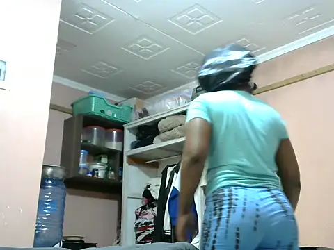 slender-qwene online show from 05-04-26, 09:12