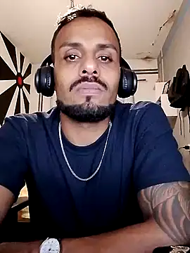 CasadoFavella online show from 04-24-26, 12:12