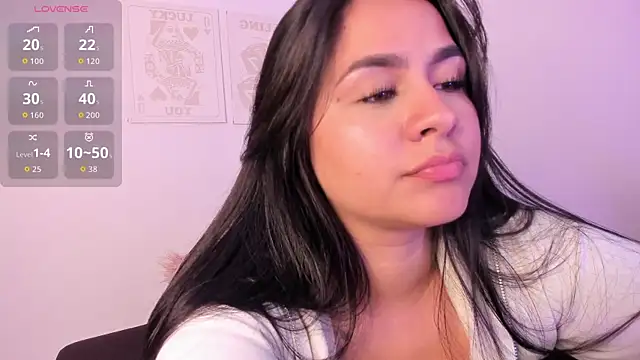 Snapshot of KattyPortman chatting on 10-22-25, 03:06 KattyPortman online show from 10-22-25, 03:06