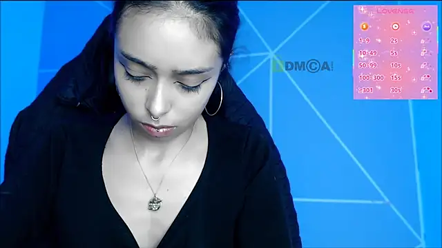 lilylouisee online show from 04-21-26, 08:59