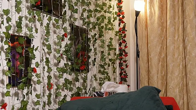 NaughtYHomemadE online show from 02-06-26, 09:38