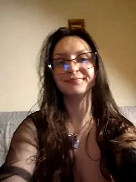 NaughtYHomemadE online show from 05-27-26, 05:31