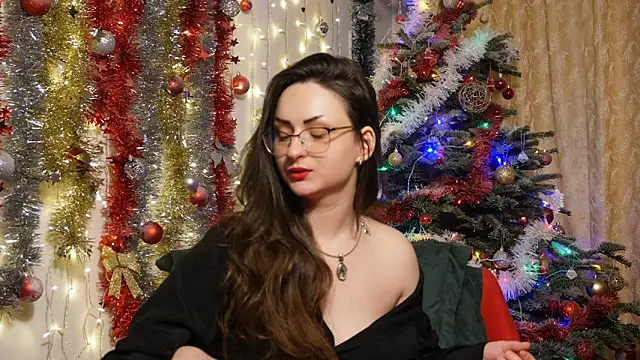 NaughtYHomemadE online show from 12-21-25, 08:16