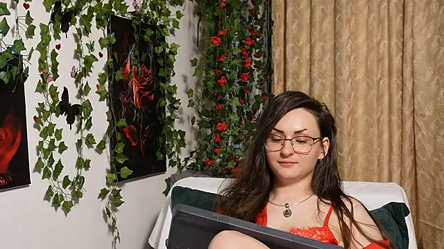 NaughtYHomemadE online show from 09-26-25, 12:01