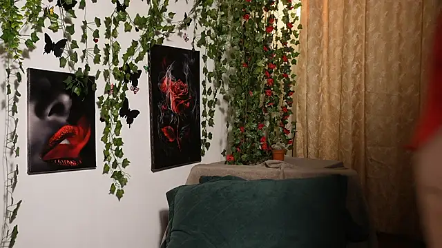 NaughtYHomemadE online show from 10-08-25, 03:35