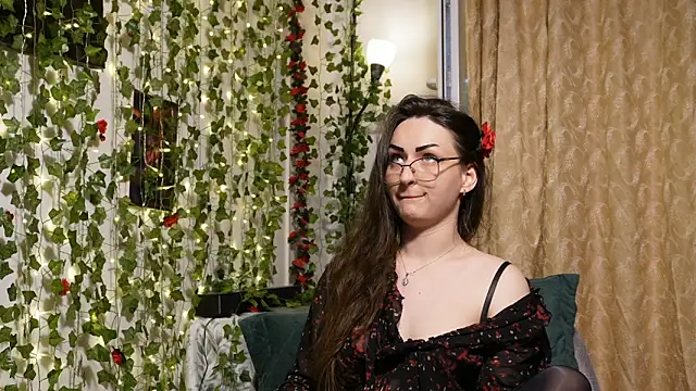 NaughtYHomemadE online show from 06-12-26, 01:09