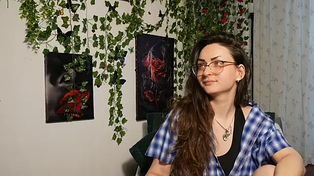 NaughtYHomemadE online show from 10-21-25, 12:04