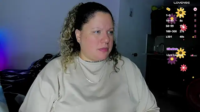 Snapshot of mariana_maze chatting on 03-06-25, 02:19 mariana maze online show from 03-06-25, 02:19