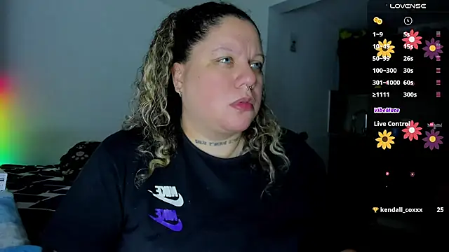 Snapshot of mariana_maze chatting on 03-21-25, 05:43 mariana maze online show from 03-21-25, 05:43