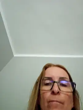 Snapshot of Steffi45 chatting on 10-01-25, 01:26 Steffi45 online show from 10-01-25, 01:26