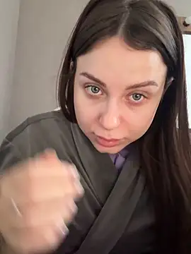 Snapshot of ellie_ssexy chatting on 10-21-25, 04:12 ellie ssexy online show from 10-21-25, 04:12