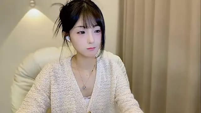 SHUIshui  online show from 10-19-25, 07:44