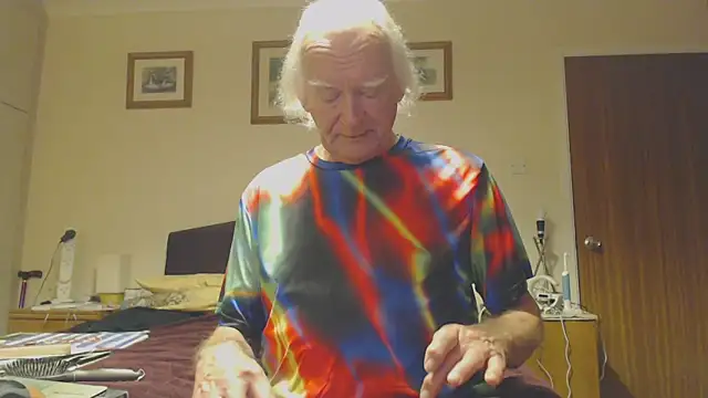 Snapshot of WaverlyKernow chatting on 02-05-25, 07:39 WaverlyKernow online show from 02-05-25, 07:39