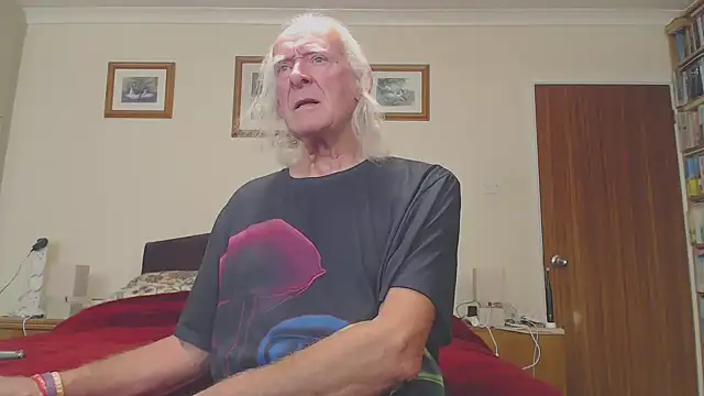 WaverlyKernow online show from 11-20-25, 01:56