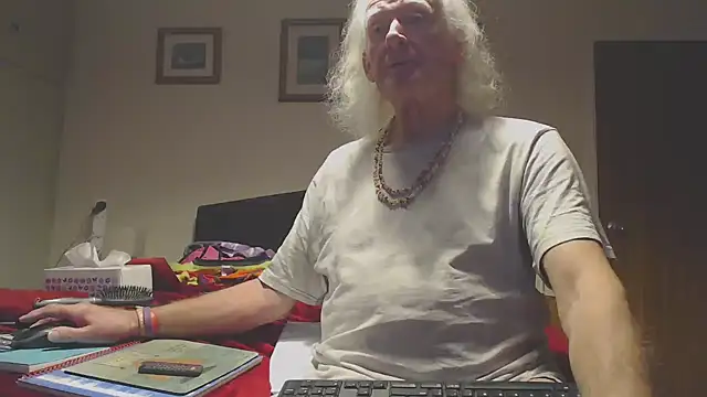 WaverlyKernow online show from 12-21-25, 03:03